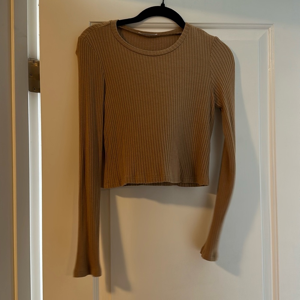 Reformation Cropped knit, long sleeve caramel colored shirt